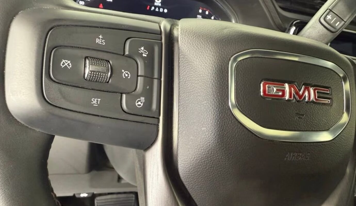 2024 GMC Sierra 2500 AT4
