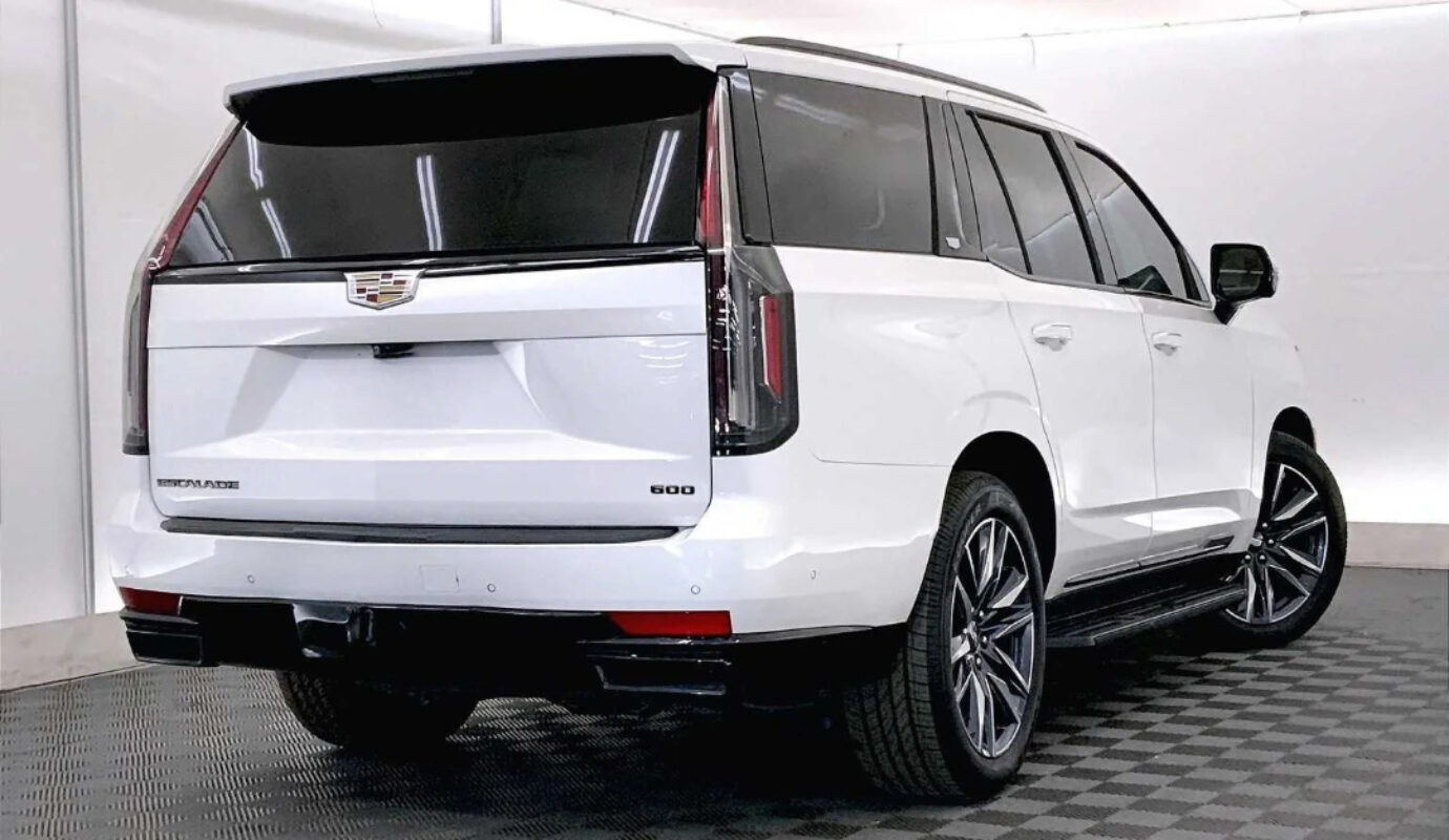 2022 Cadillac Escalade Sport Platinum