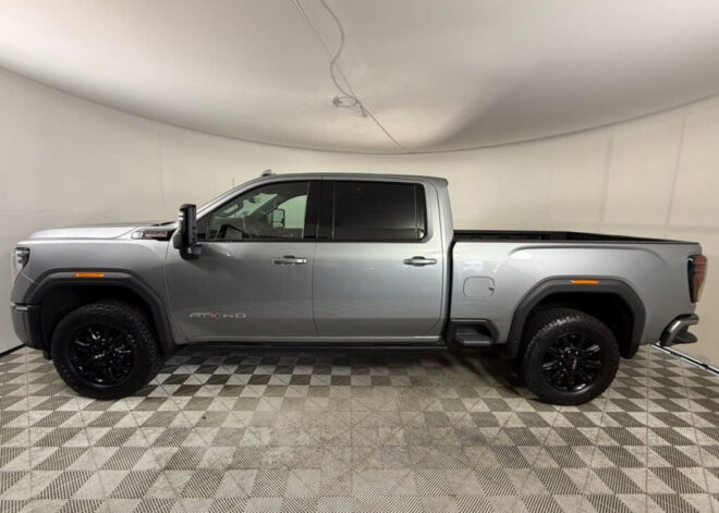 2024 GMC Sierra 2500 AT4