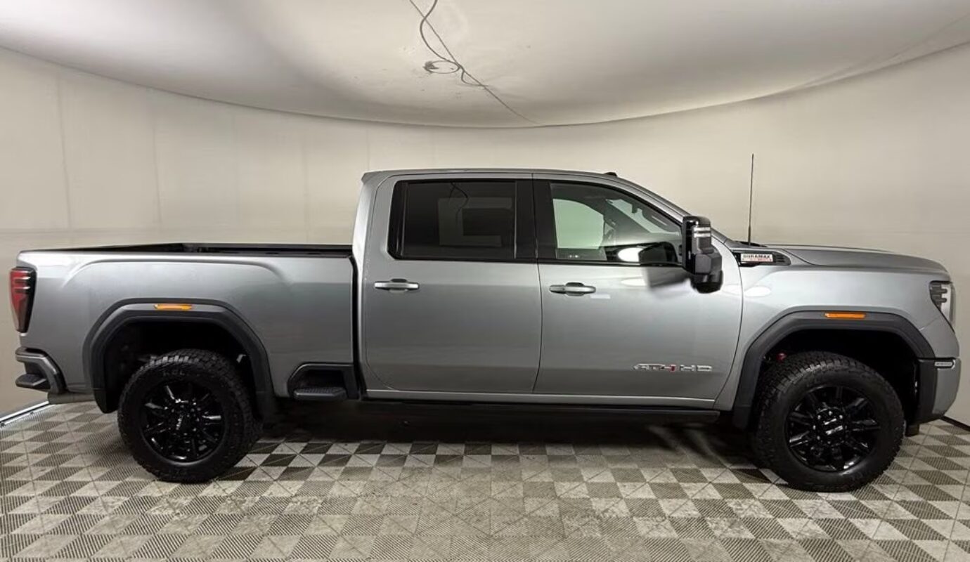 2024 GMC Sierra 2500 AT4