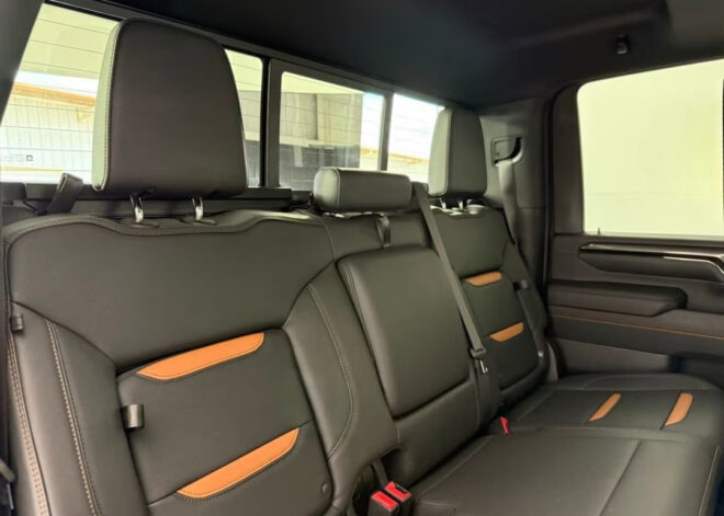 2024 GMC Sierra 2500 AT4