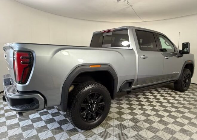 2024 GMC Sierra 2500 AT4