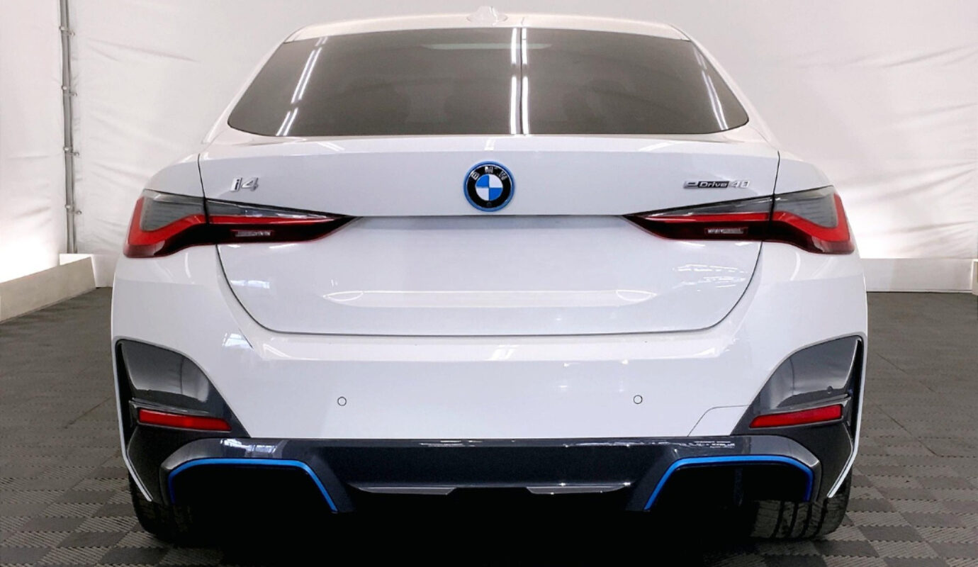 2022 BMW i4