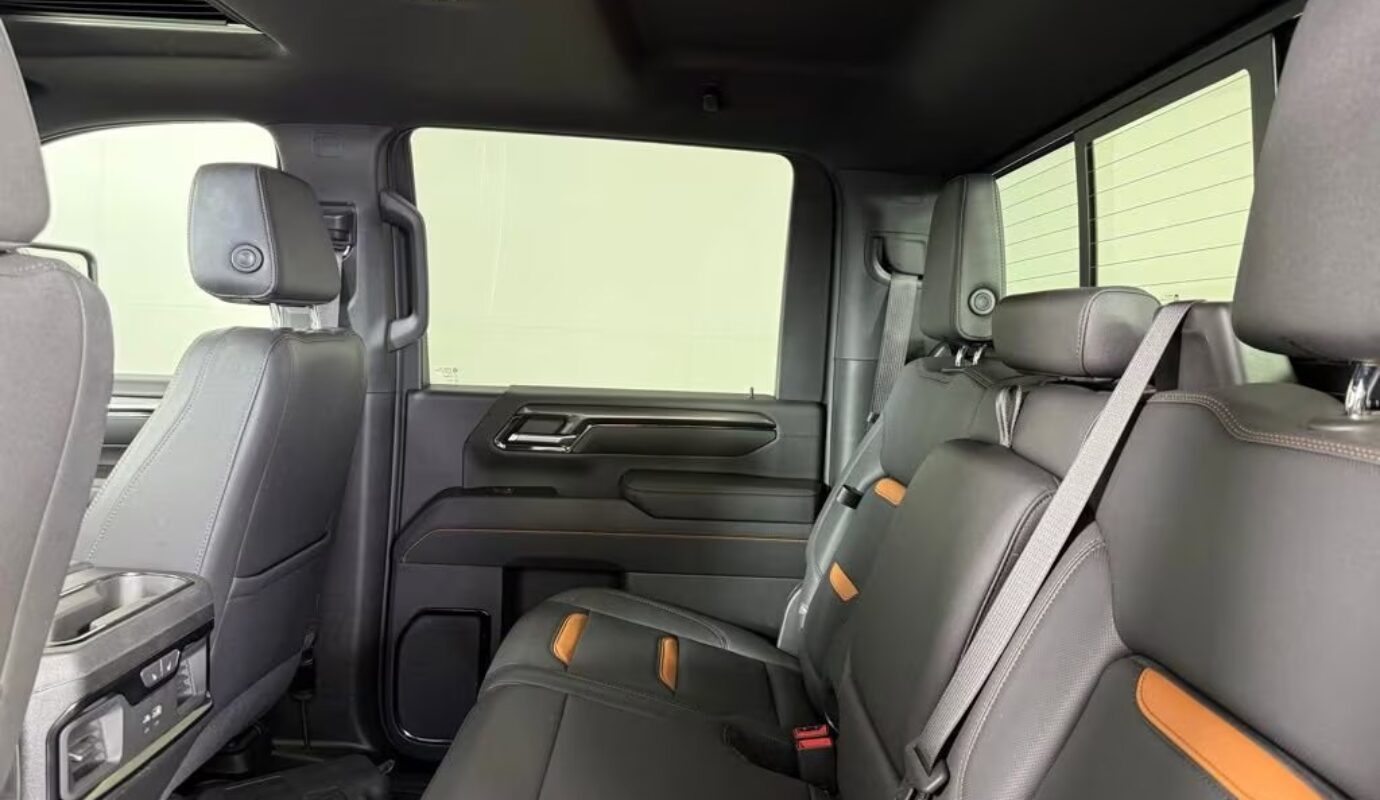 2024 GMC Sierra 2500 AT4