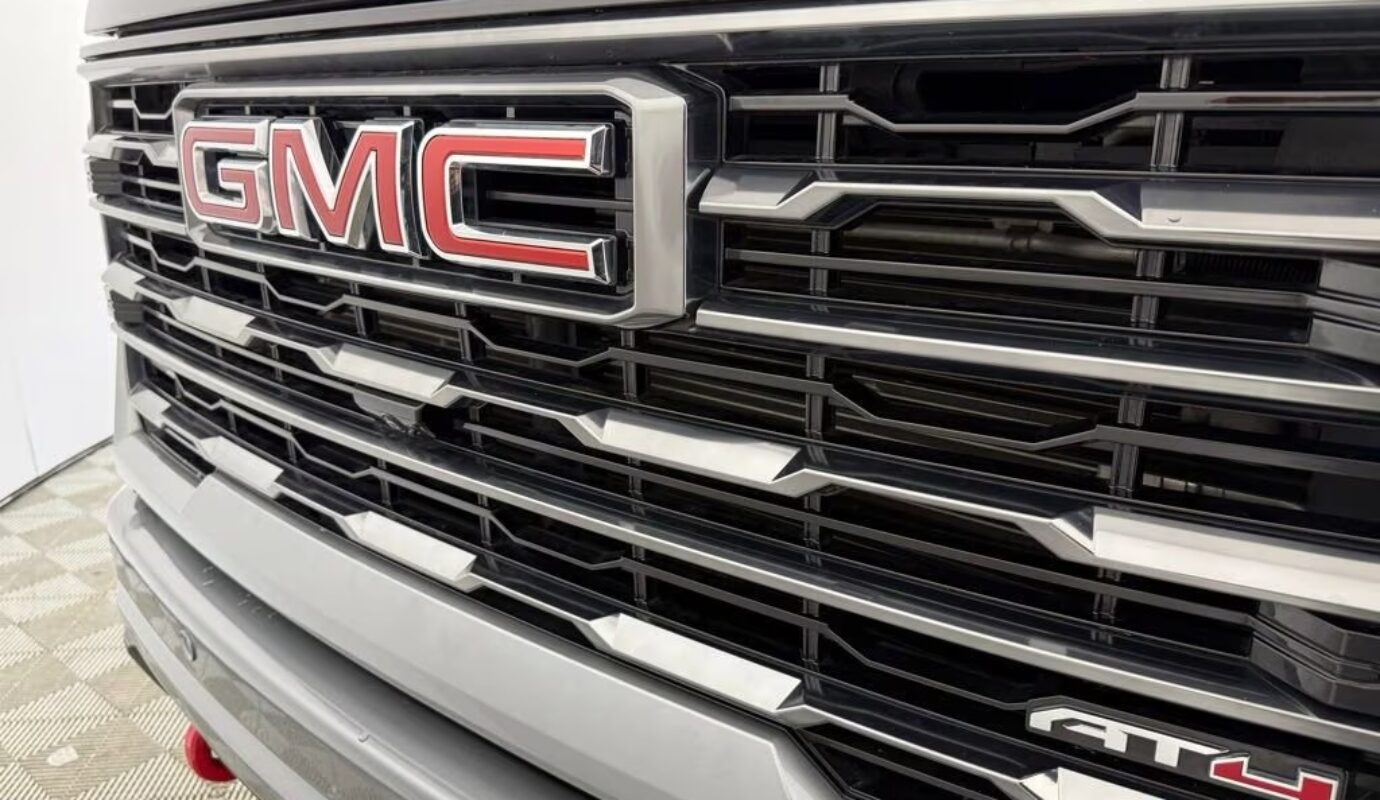 2024 GMC Sierra 2500 AT4
