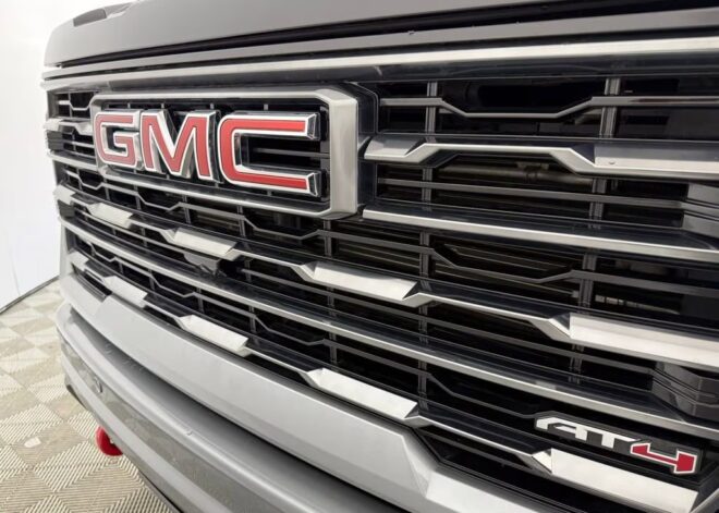 2024 GMC Sierra 2500 AT4